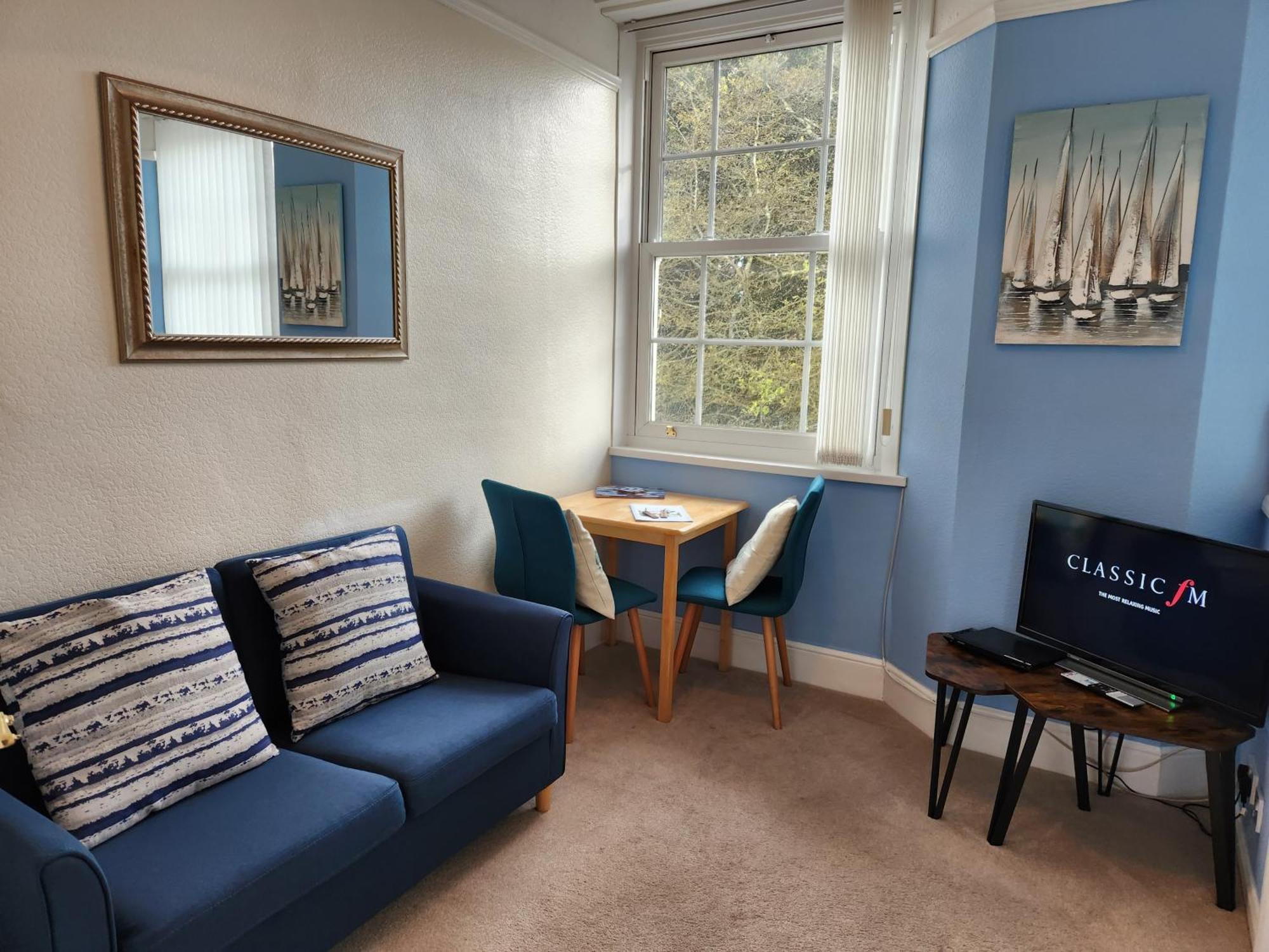 Rose Court Holiday Apartments Торки Екстериор снимка